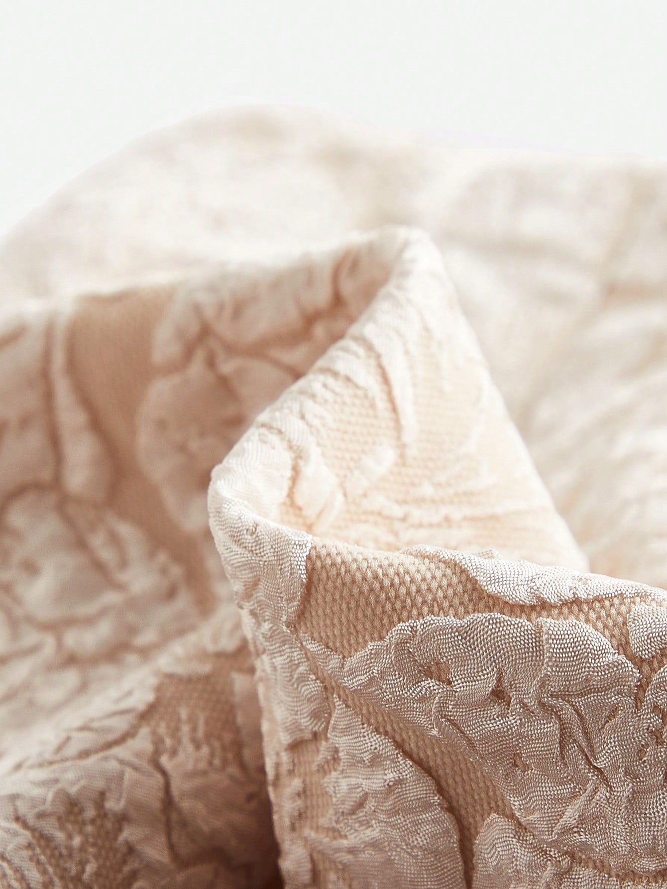 Noiret Paris™ | Le Short Brodé Floral