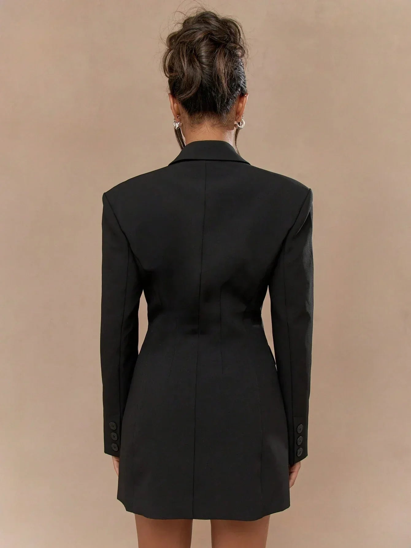Noiret Paris™ | Robe Blazer Noire à Boutonnage Unique