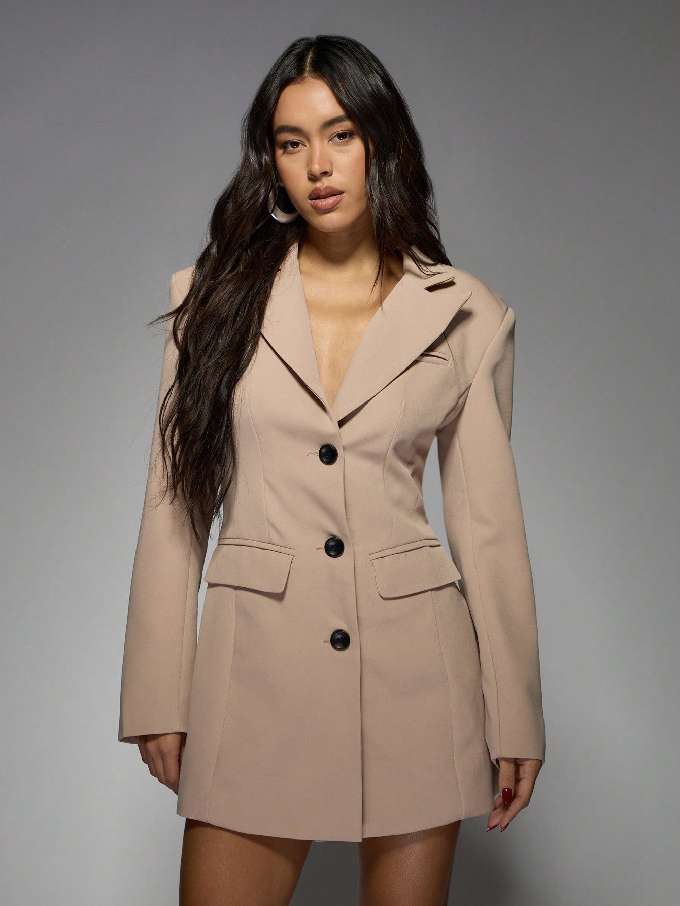 Noiret Paris™ | Robe Blazer Noire à Boutonnage Unique