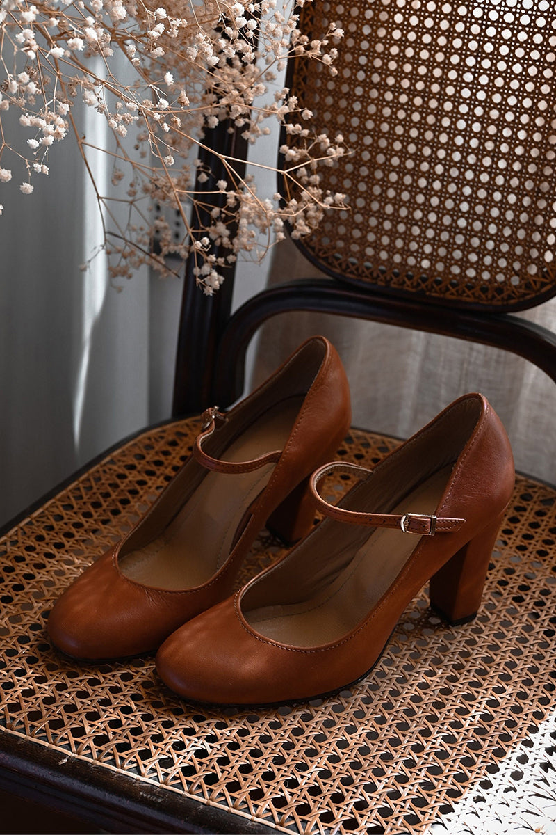 Caella™ | Sandales élégantes avec des brides et un talon compact, parfaites pour toutes les occasions