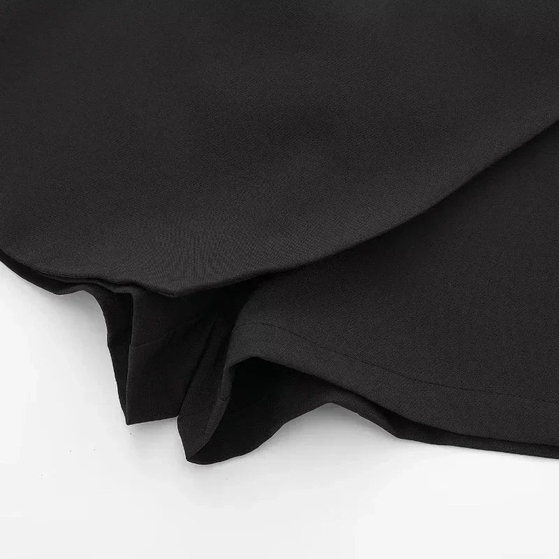 Noiret Paris™ | La Jupe-Short Asymétrique